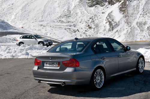 wpid-2011-BMW-335d-Sedan-021-2011-03-25-02-46.jpg